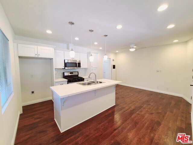 Building Photo - 4019 W Magnolia Blvd