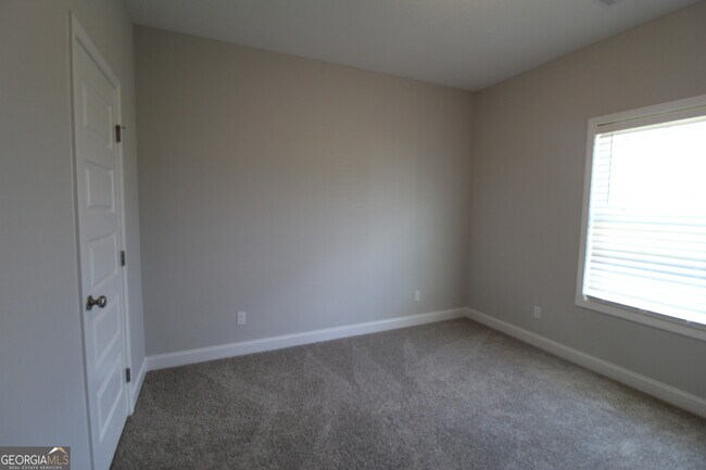 Building Photo - 514 Doyle Ln