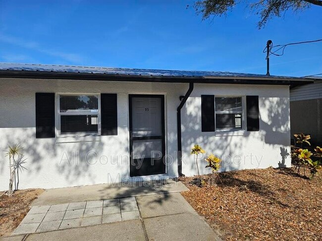 Foto del edificio - 455 Buck Moore Rd