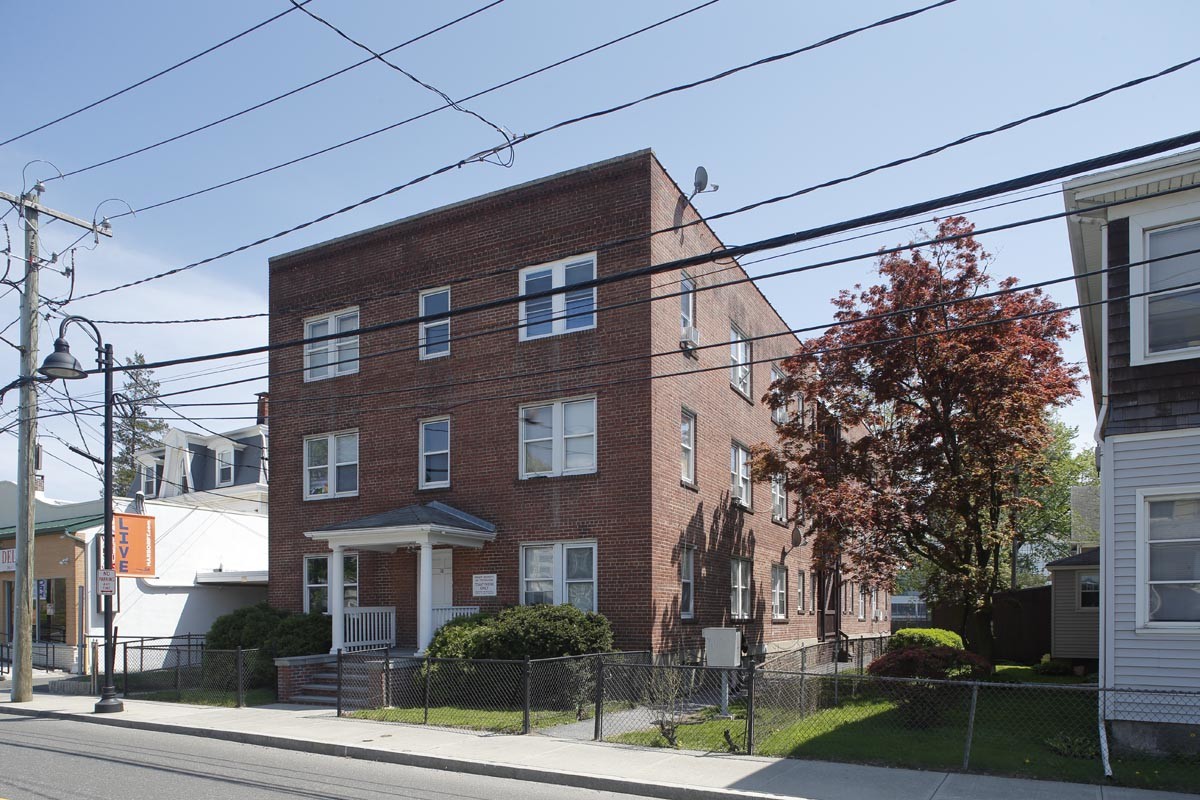 Primary Photo - 18 Pulaski St