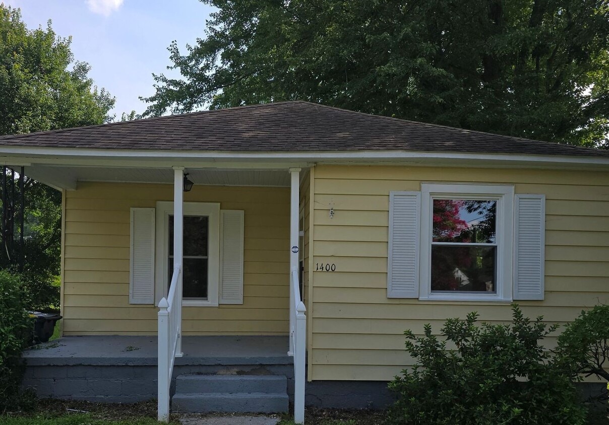 Building Photo - 3 bedroom home