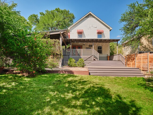 Foto del edificio - 1705 W 11th St