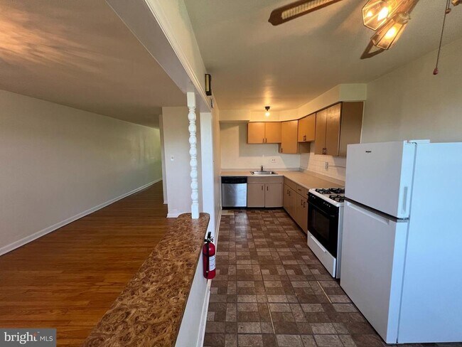 Foto del edificio - 4004 Gideon Rd