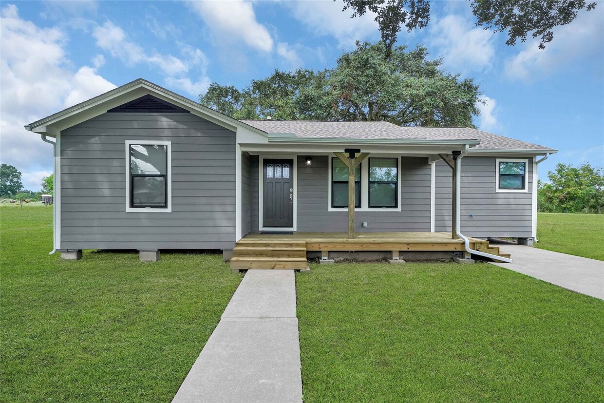 Primary Photo - 12315 Porter Rd