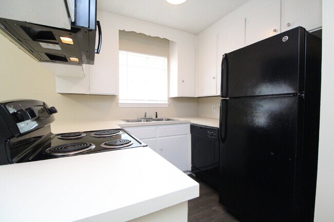 Foto del edificio - 1 bed/1 bath first-floor apartment near UW...