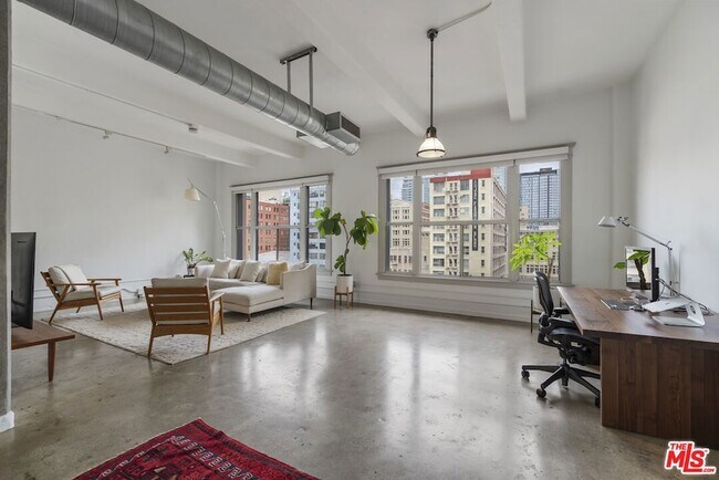 Foto del edificio - 814 S Spring St