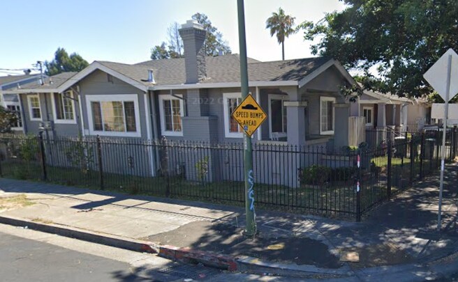 Building Photo - 1940 98th Ave