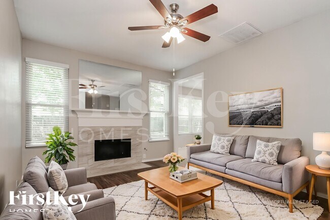 Building Photo - 1500 Park Chase Ave