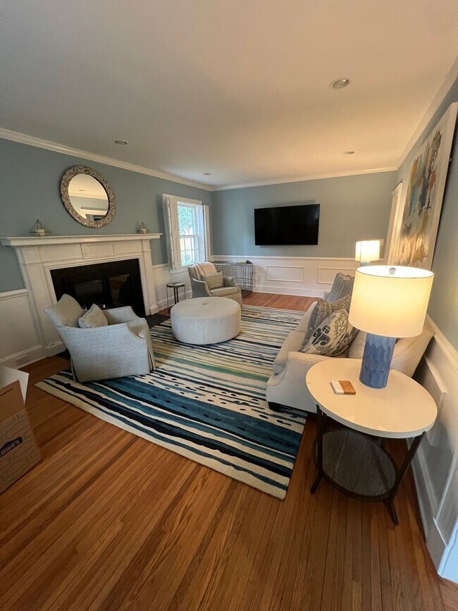 Building Photo - Gorgous 4 Bed 3.3 Bath house in the Sedgef...