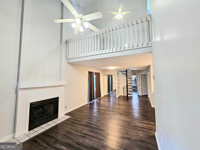 Foto del edificio - 2734 Highland Ridge NW