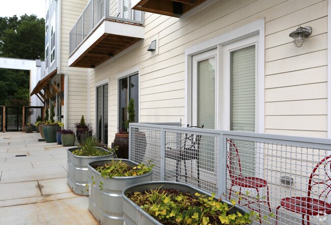 complejo - Collier Trailside