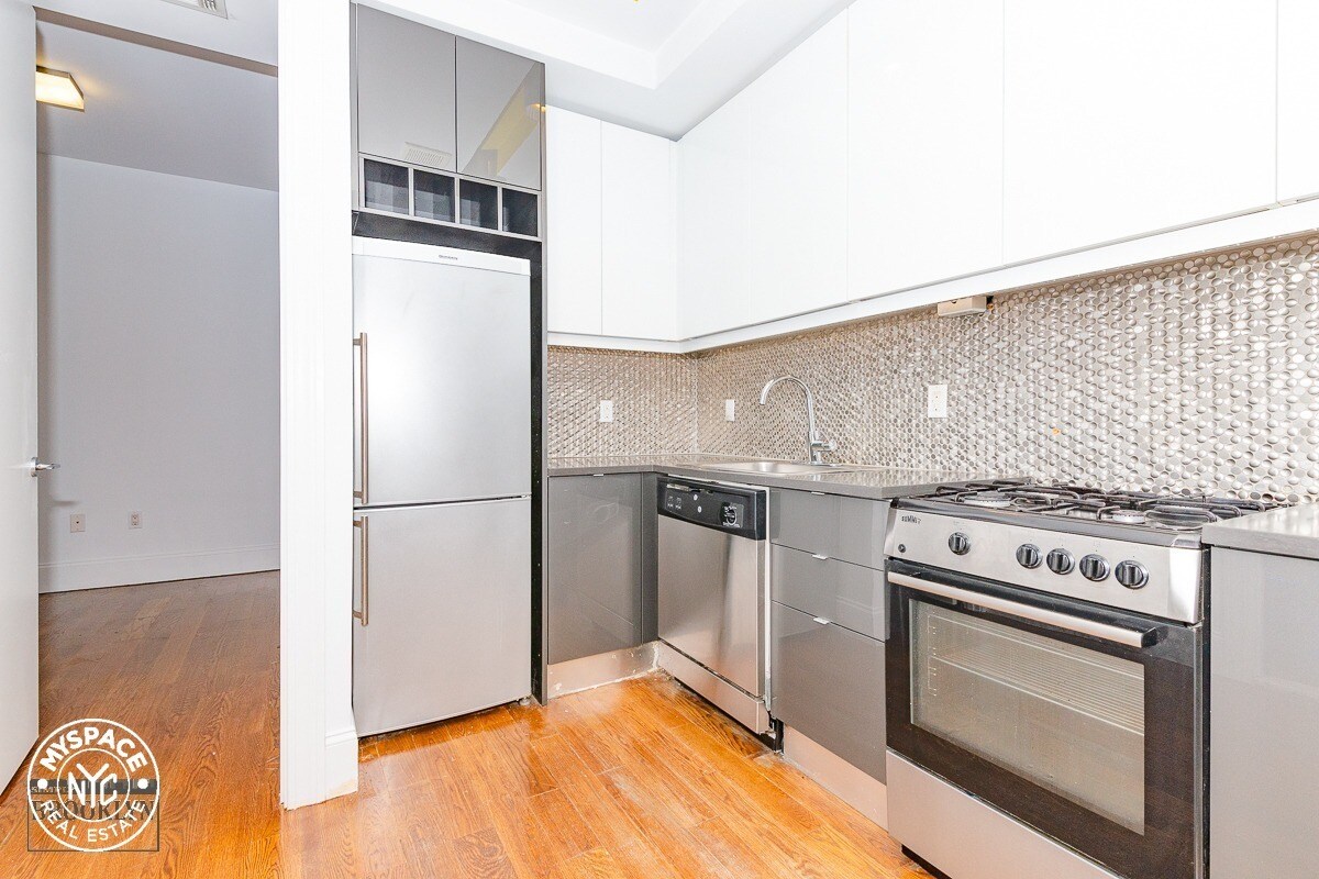 Foto principal - 1625 Putnam Ave