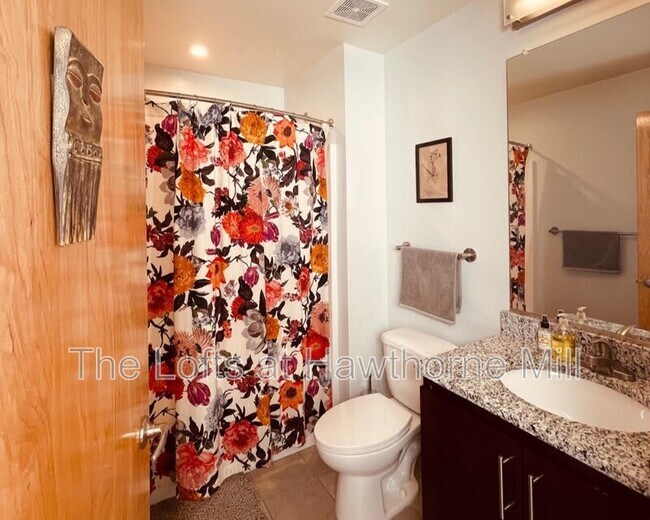 Foto del edificio - 1101 Hawthorne Ln