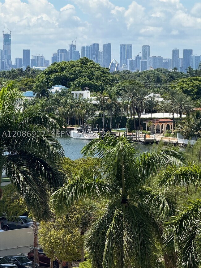 Building Photo - 5555 Collins Ave