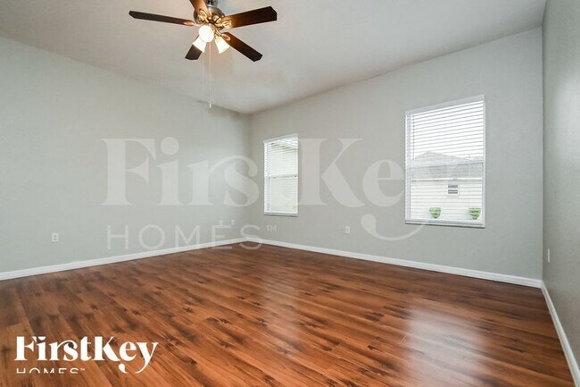 Foto del edificio - 8314 Greystone Dr