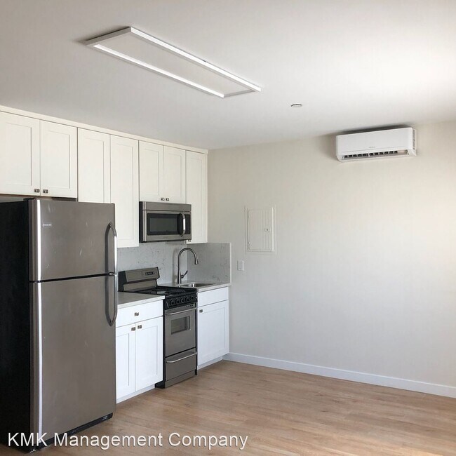 Foto del edificio - 1 br, 1 bath Apartment - 2504 Pacific Ave....