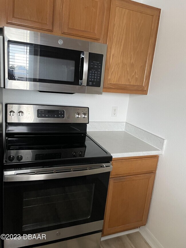 Foto del edificio - 307 Ridge Blvd