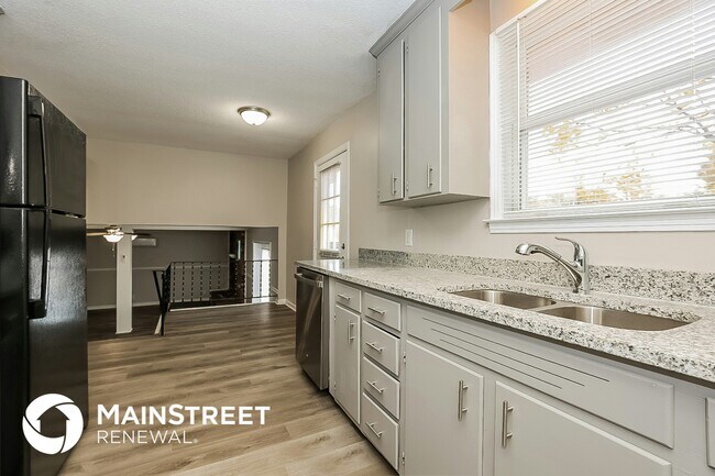 Building Photo - 104 Jonesboro Ct