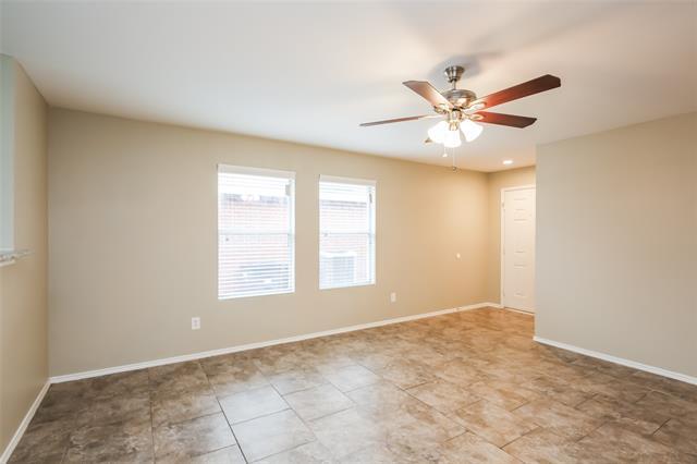 Foto del edificio - 1413 Castle Ridge Rd