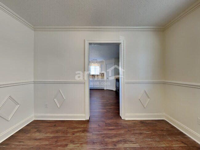 Building Photo - 807 Caledon Drive