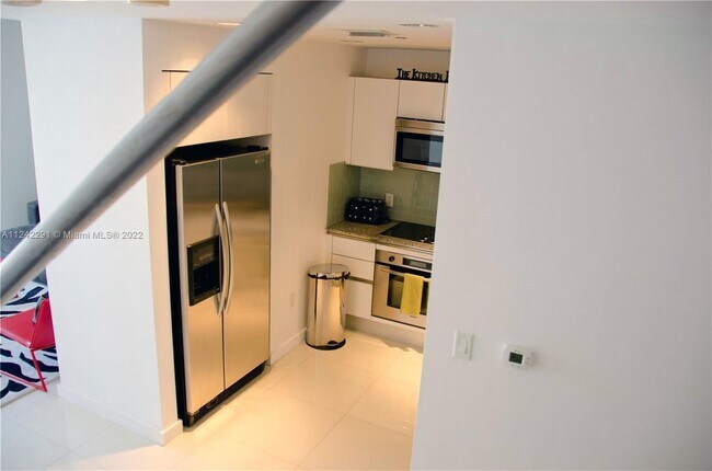 Foto del edificio - 1050 Brickell Ave