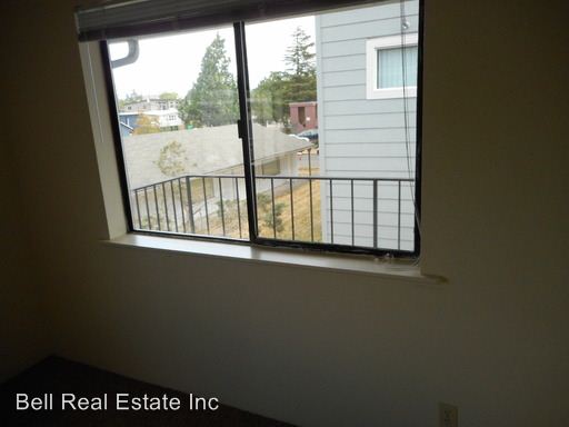 Building Photo - 1849 Ferry Aly