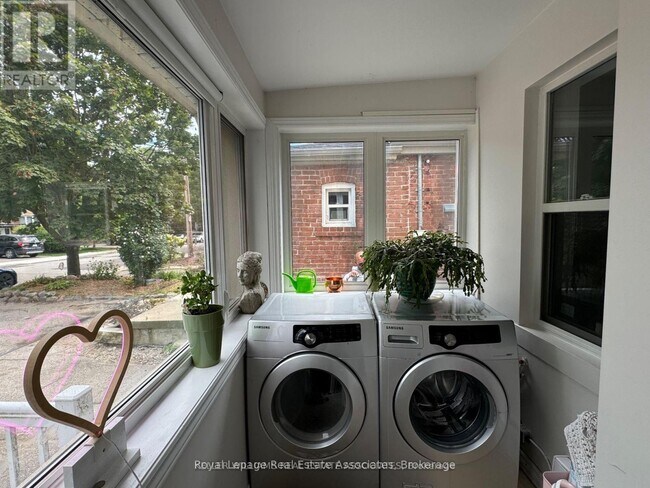 Photo du bâtiment - 60 Ninth St