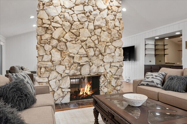 Foto del edificio - 2821 Covert Rd