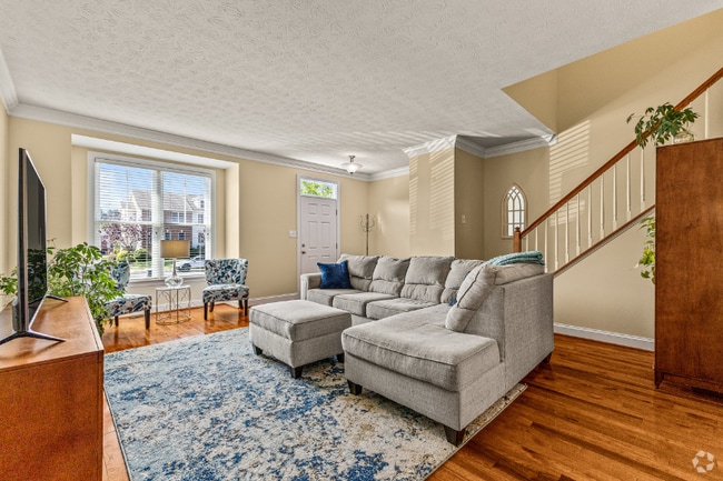 Building Photo - 375 Blue Stone Hills Dr