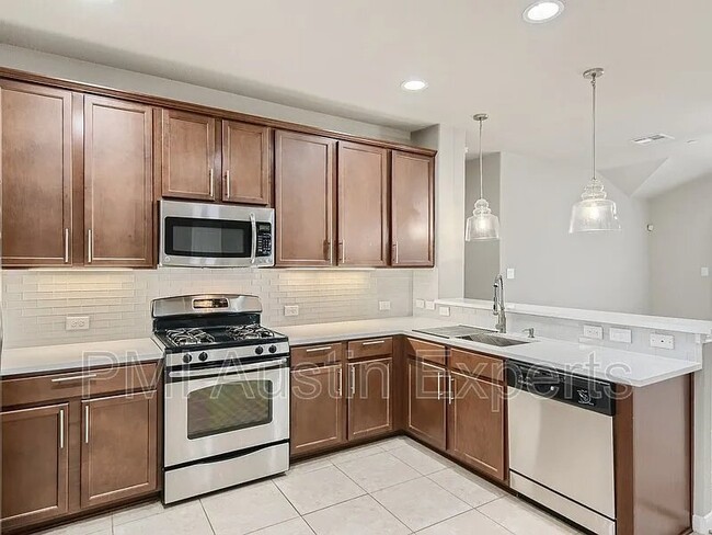 Foto del edificio - 3101 Davis Ln