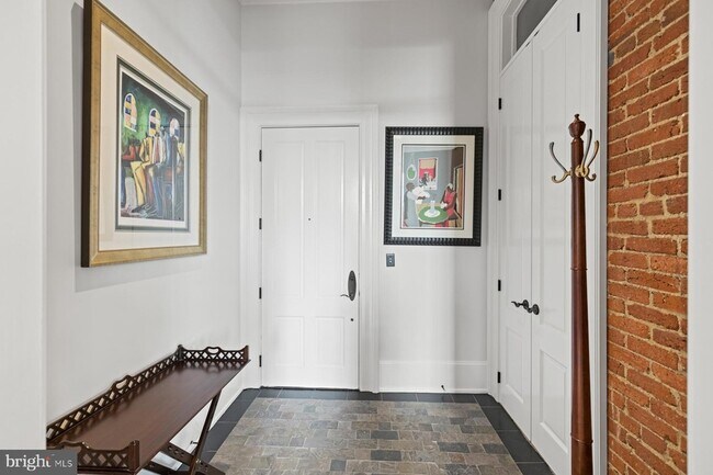Foto del edificio - 725 5th St SE