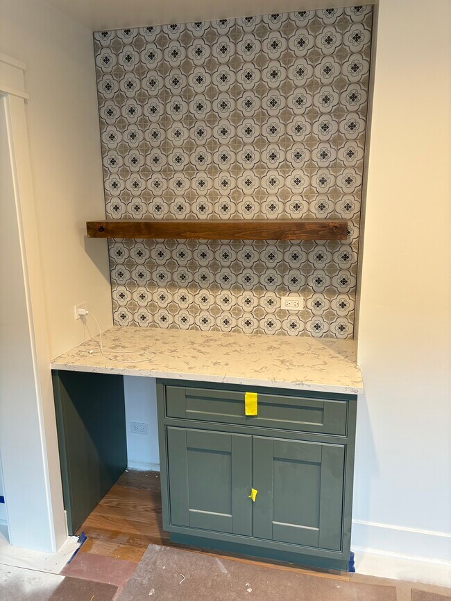 Foto del edificio - 3542 N Hermitage Ave