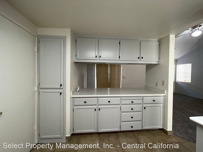 Building Photo - 3 br, 2 bath House - 266 Odessa Way