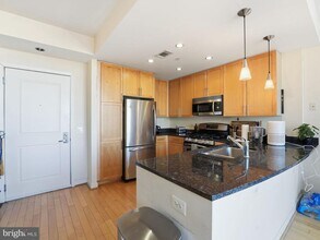 Building Photo - 820 N Pollard St