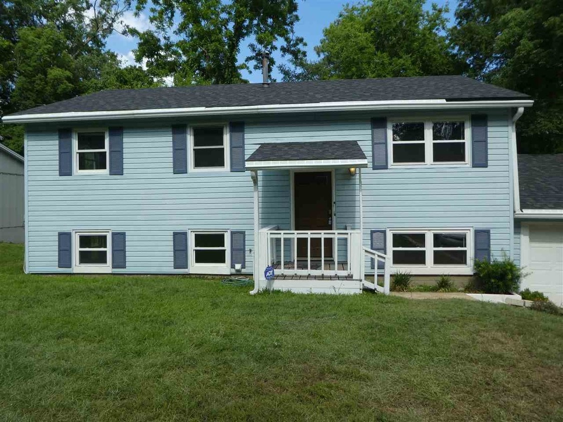 921 Hawthorne St, Tallahassee, FL 32308 Townhouse for Rent in Tallahassee, FL