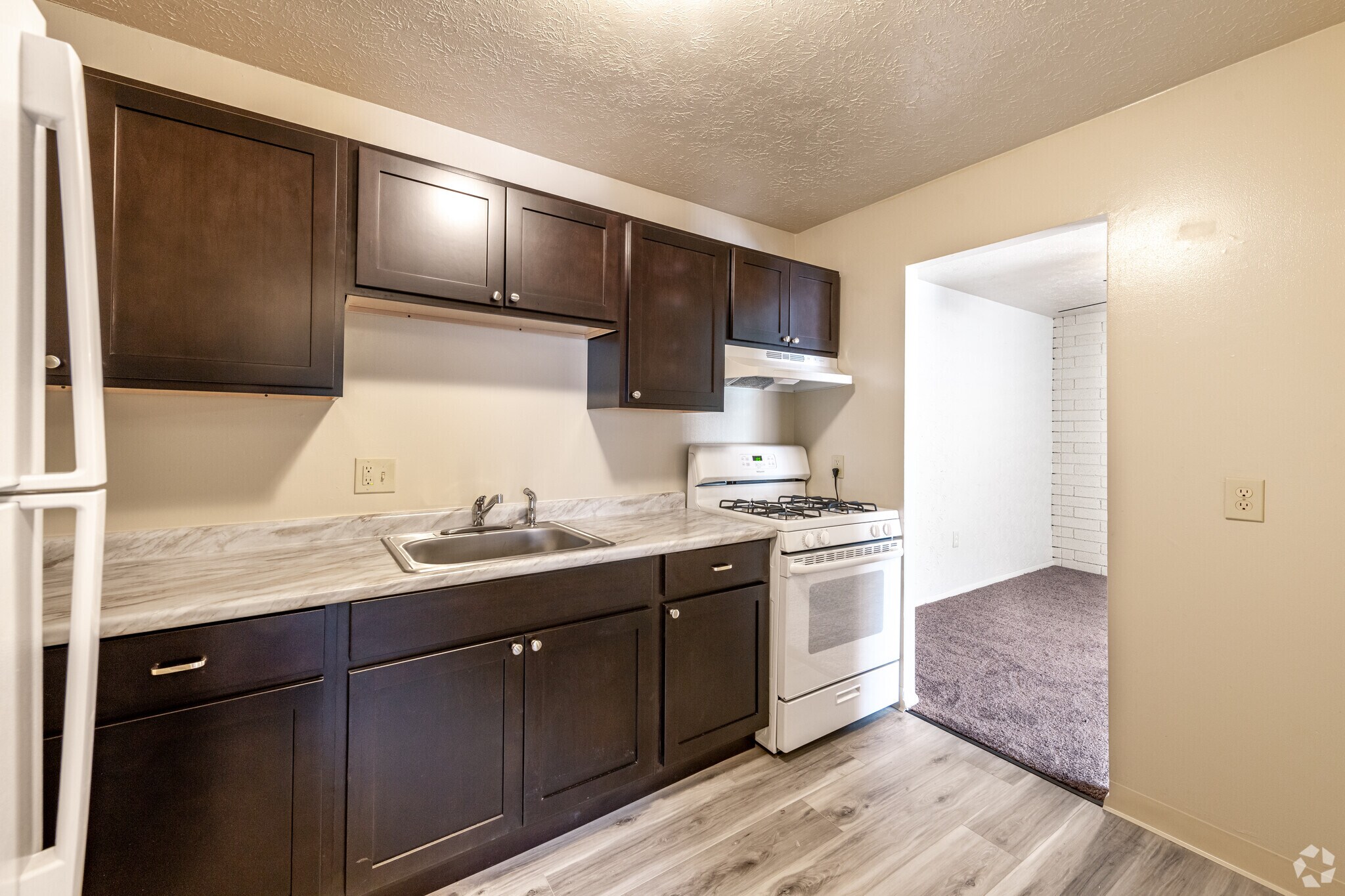 Lake Street Apartments – photo 3