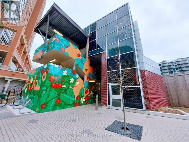 Photo du bâtiment - 100 Western Battery Rd