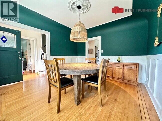 Photo du bâtiment - 1522 8th Ave