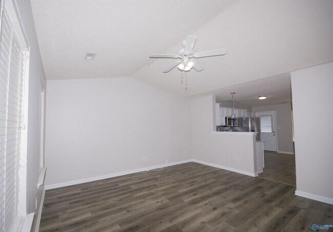 Foto del edificio - 109 Sandy Hollow Dr NW