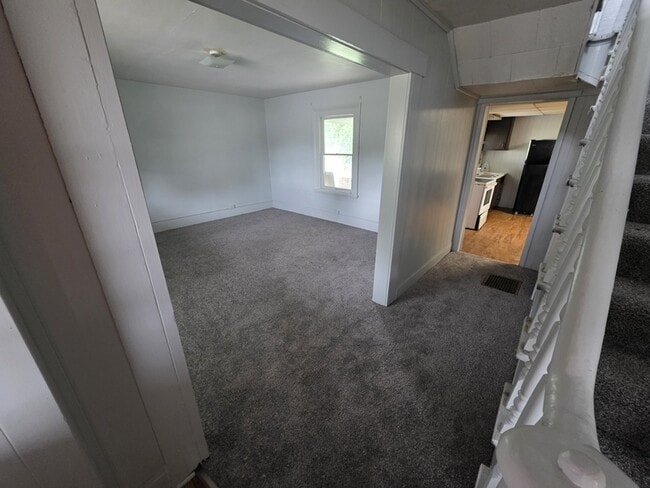 Foto del edificio - 79 Ridge Ave