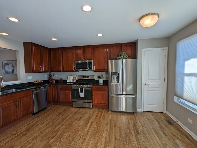 Building Photo - 3604 Neubauer Circle