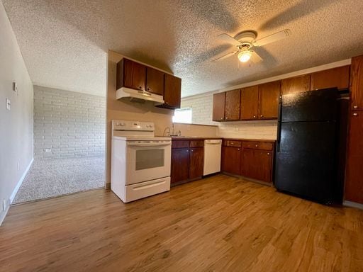 Building Photo - 2 Bed, 1 Bath Apartment In Firestone | $1,...