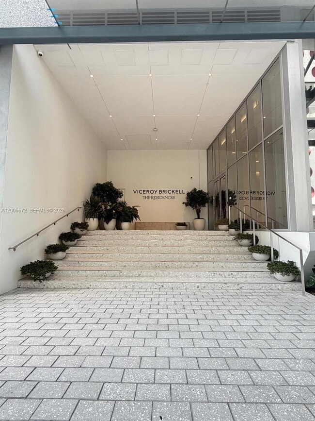 Foto del edificio - 77 SE 5th St