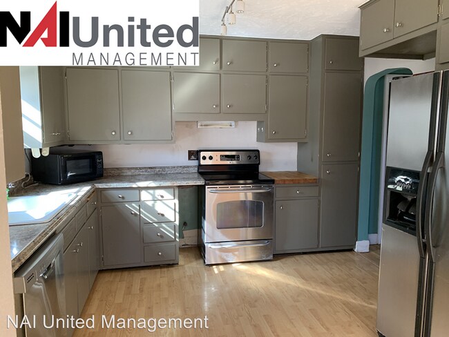 Foto del edificio - 4 br, 2.5 bath House - 2814 Summit