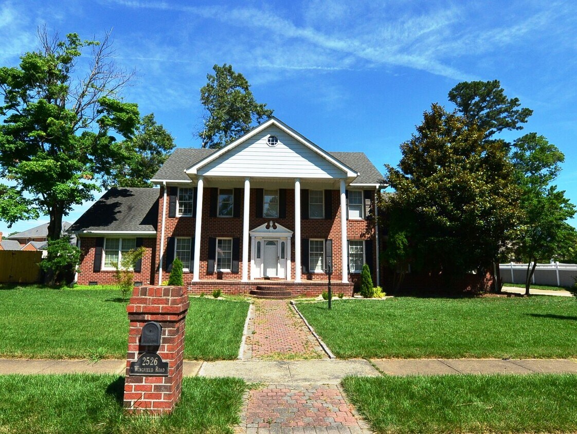 Primary Photo - Custom Built brick Manor close to airport ...