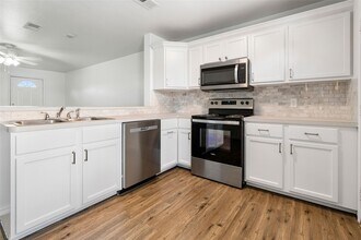 Building Photo - 210 Brazos St