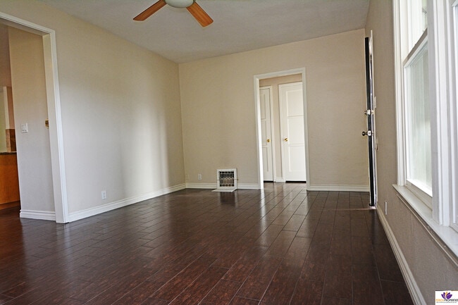 Building Photo - 808 N Sparks St