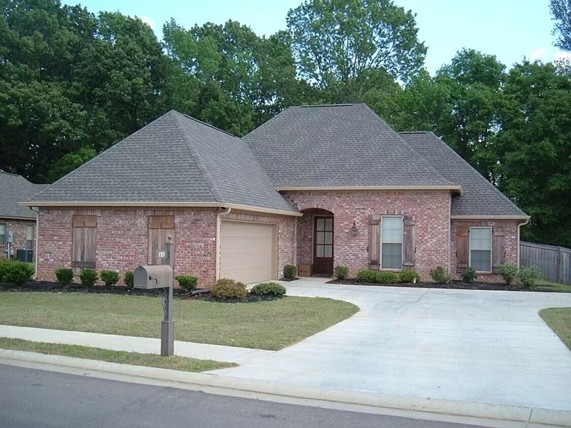 Primary Photo - 3/2 for Rent in Stillhouse Creek! Availabl...