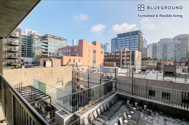 Foto del edificio - 751 N Hudson Ave