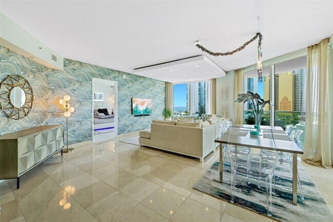 Building Photo - 200 Sunny Isles Blvd